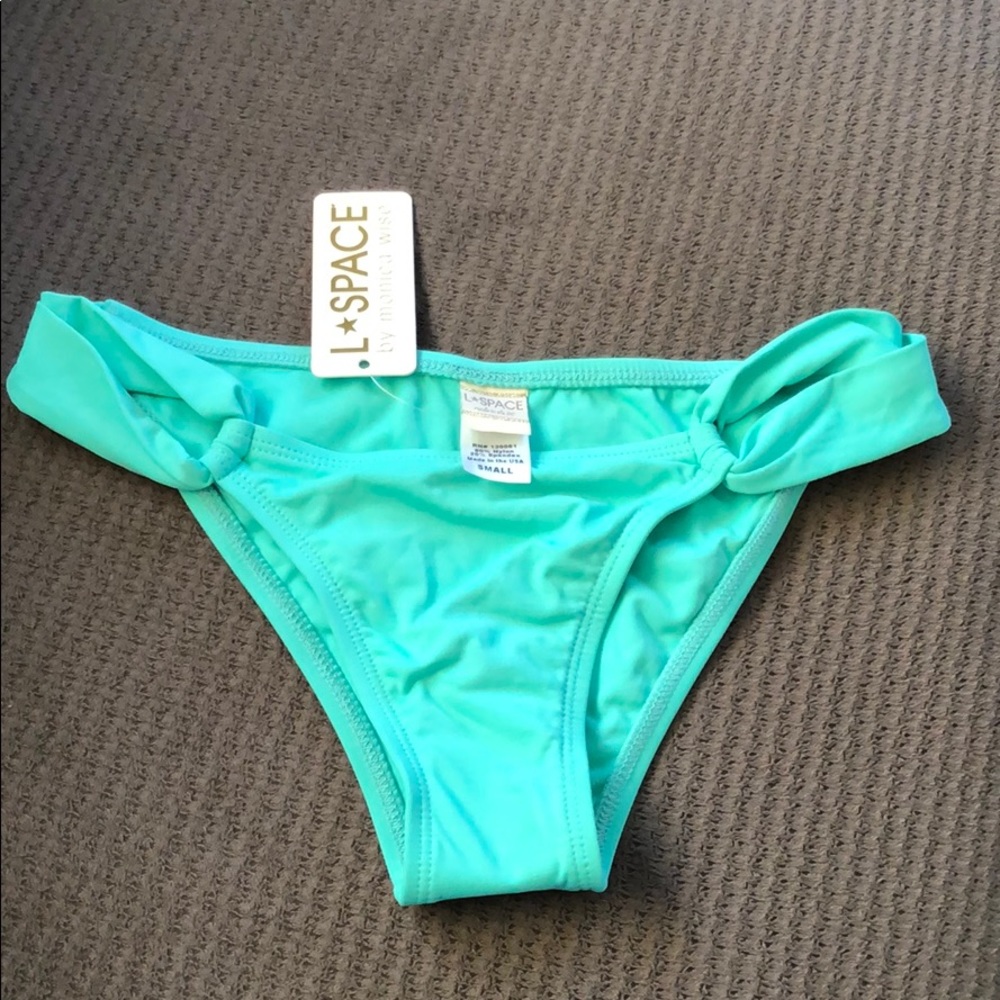 L⭐️Space made in the OC brand Bottom Sz Small